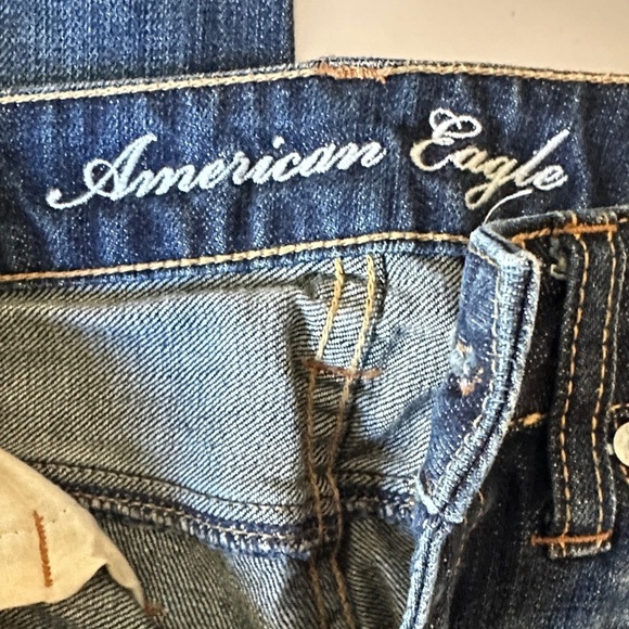American Eagle Outfitters Dark Blue cropped Jeans - Picture 9 of 11
